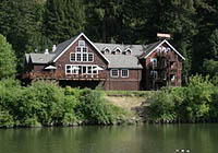 Highland Dell Lodge on the Russian River
